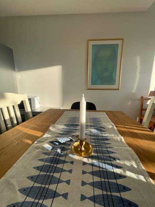 Newly Built Bright Apartment, Close To Everything If You Want To Visit Stockholm, You Will Find The Perfect Accommodation Here! Ferry Line 80 Makes It Very Convenient And Easy To Get To The City Center Nacka Ngoại thất bức ảnh