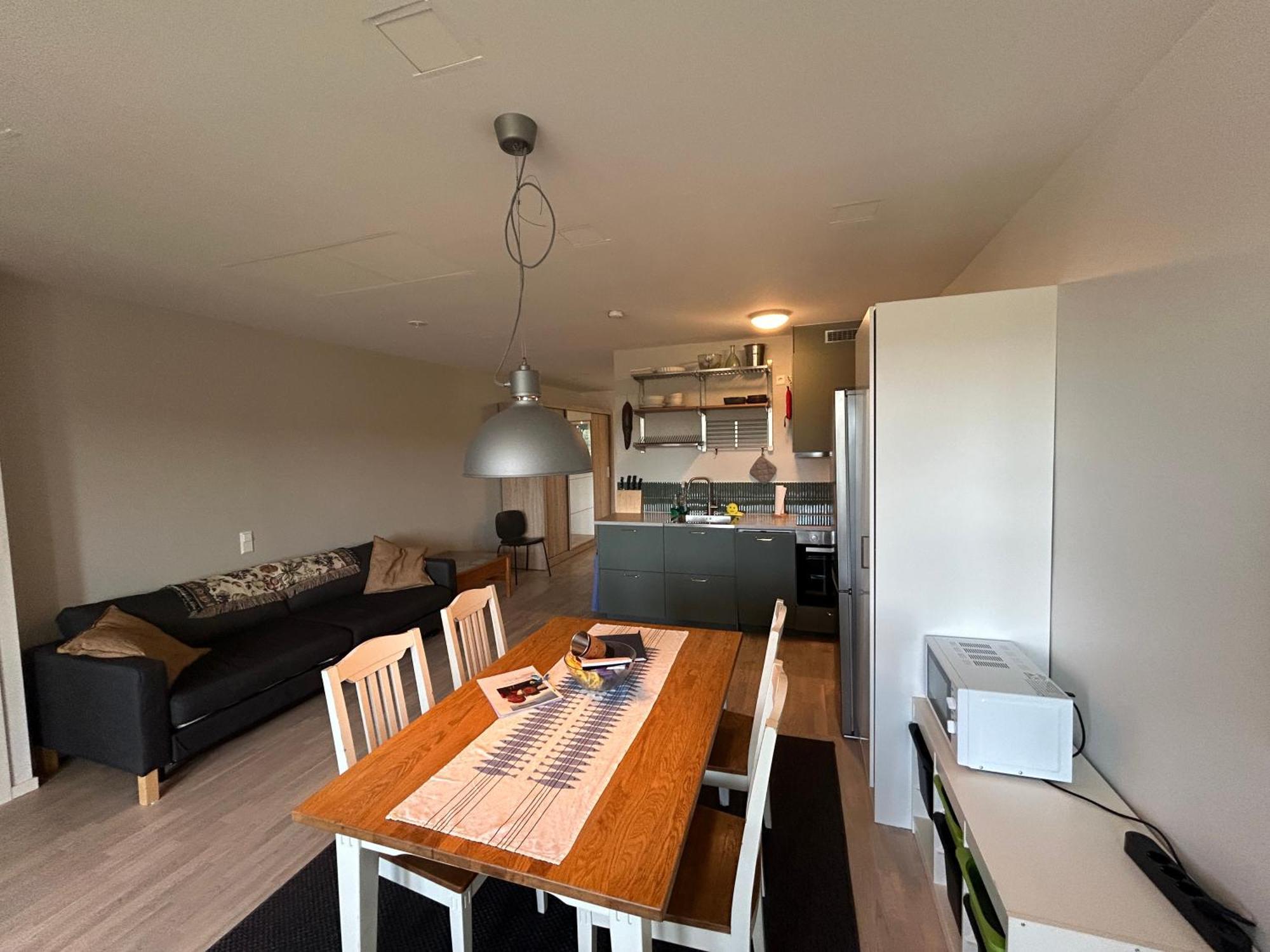 Newly Built Bright Apartment, Close To Everything If You Want To Visit Stockholm, You Will Find The Perfect Accommodation Here! Ferry Line 80 Makes It Very Convenient And Easy To Get To The City Center Nacka Ngoại thất bức ảnh